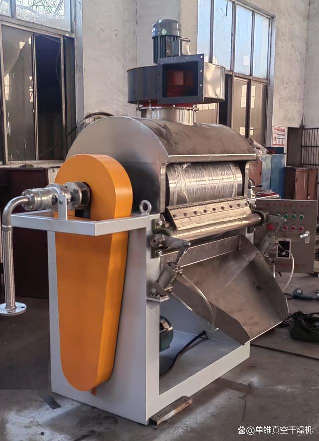 滾筒刮板干燥機(jī) 原理、特點(diǎn)與多元化應(yīng)用場(chǎng)景